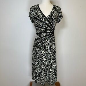Connected Apparel Fit And Flare V-Neck Midi Length Dress Women’s Size 10 Petite